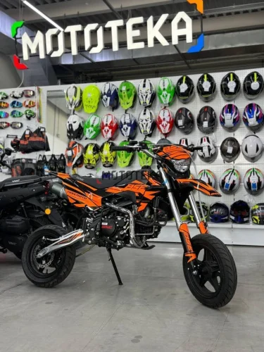 BSE PH 150 12/12 AK47 Red Supermoto